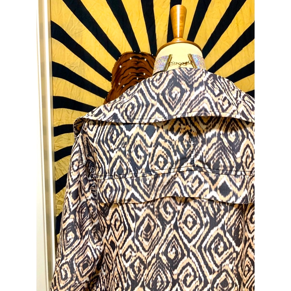 Amazing Modern Art Coat